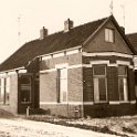 Ouderlijk huis, Nw. Statenzijl -01  De woning van de familie Hillinga. (Foto: Harm Hillinga, 1969).